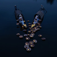 lanterns Nhu Y river