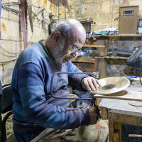 HANDS OF CAIRO